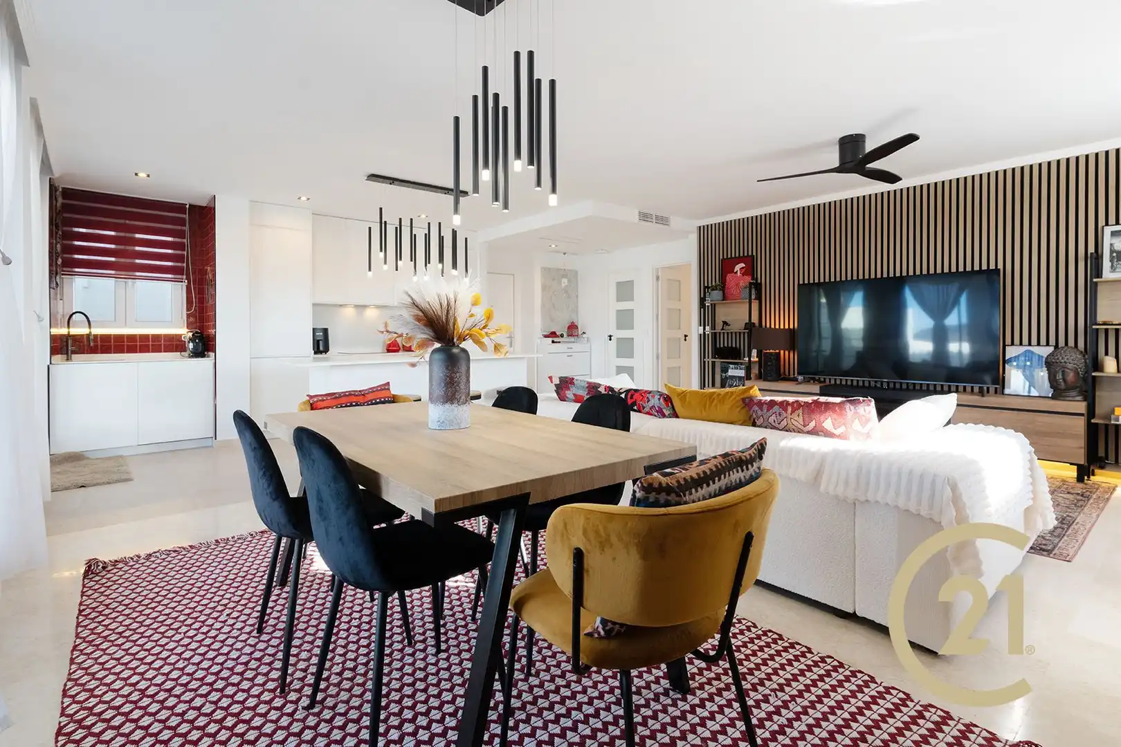 Comedor de Casa adosada en venta en Ojén con Aire acondicionado, Calefacción y Jardín privado