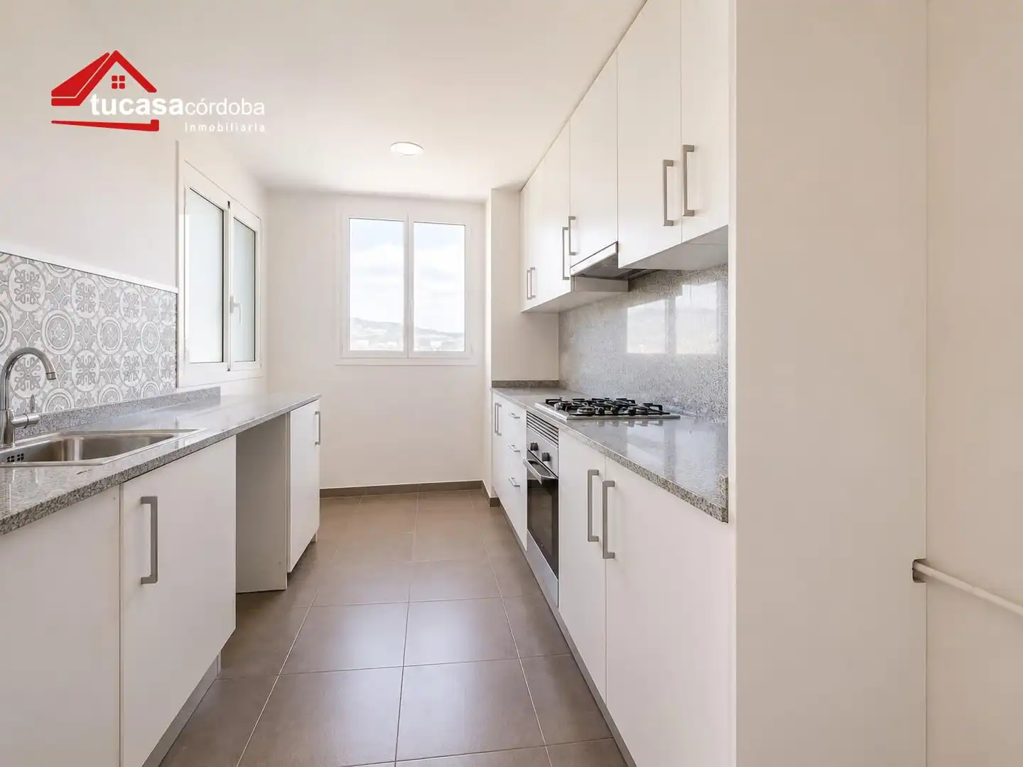 Cuina de Pis en venda en Córdoba amb Aire condicionat, Terrassa i Traster