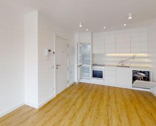 Kitchen of Flat to rent in Cambre   with Heating and Storage room