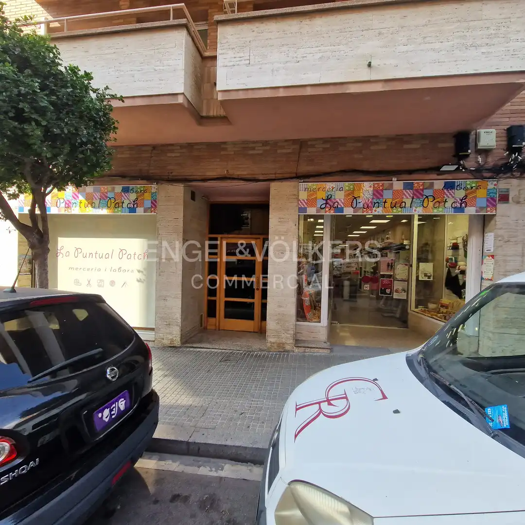 Local comercial en venda a Centre - Can Nadal, imagen 3