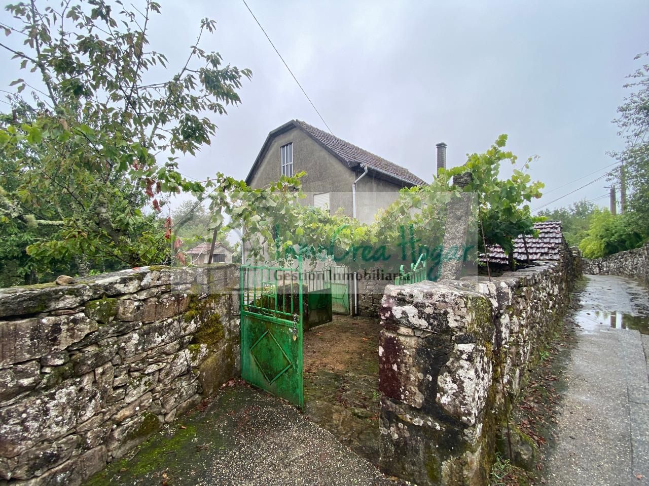 Vista exterior de Casa o xalet en venda en Mondariz amb Jardí privat
