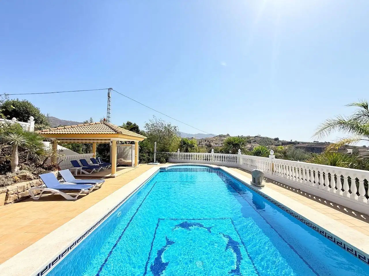 Piscina de Casa o chalet en venta en Vélez-Málaga con Aire acondicionado, Calefacción y Jardín privado