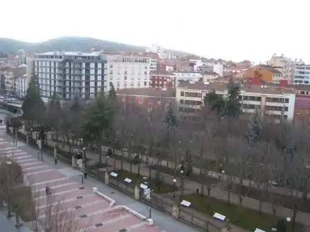 Vista exterior de Piso en venta en Soria Capital  con Calefacción