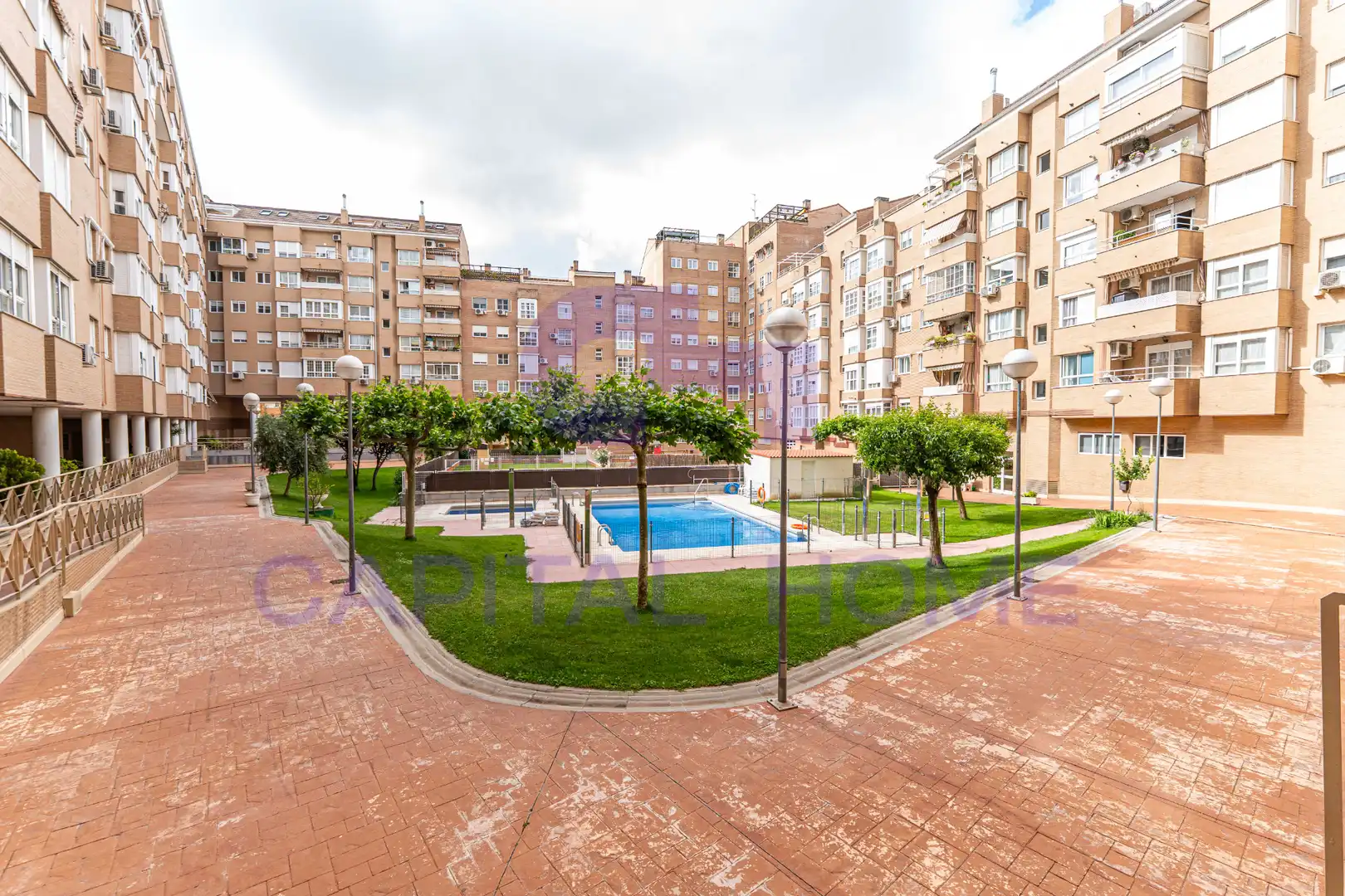 Vista exterior de Dúplex en venta en Alcorcón con Aire acondicionado, Calefacción y Parquet