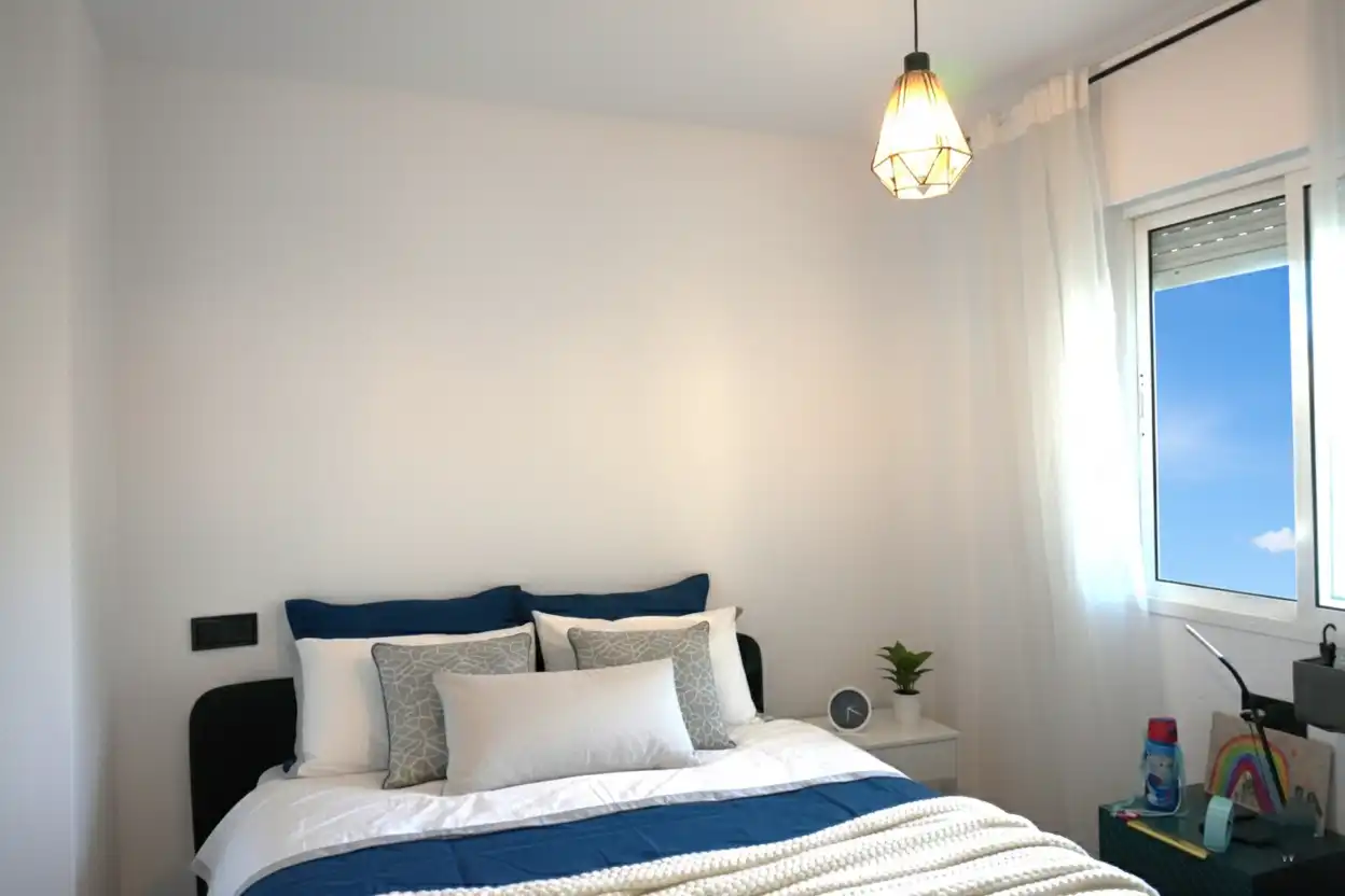 Dormitori de Apartament en venda en Marbella amb Aire condicionat, Terrassa i Piscina