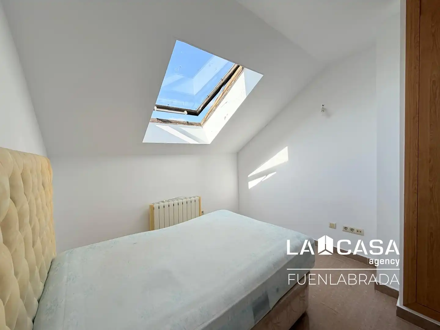 Bedroom of Duplexes for sale in El Viso de San Juan  with Heating, Swimming Pool and Balcony