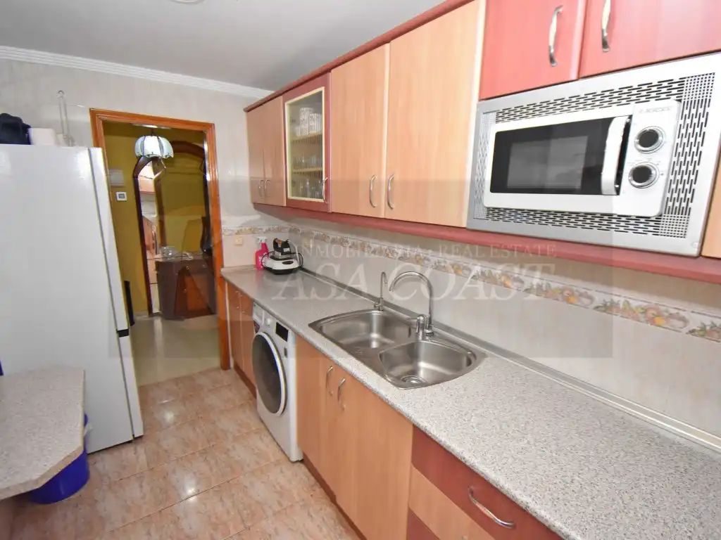 Kitchen of Flat for sale in Fuengirola  with Air Conditioner and Terrace