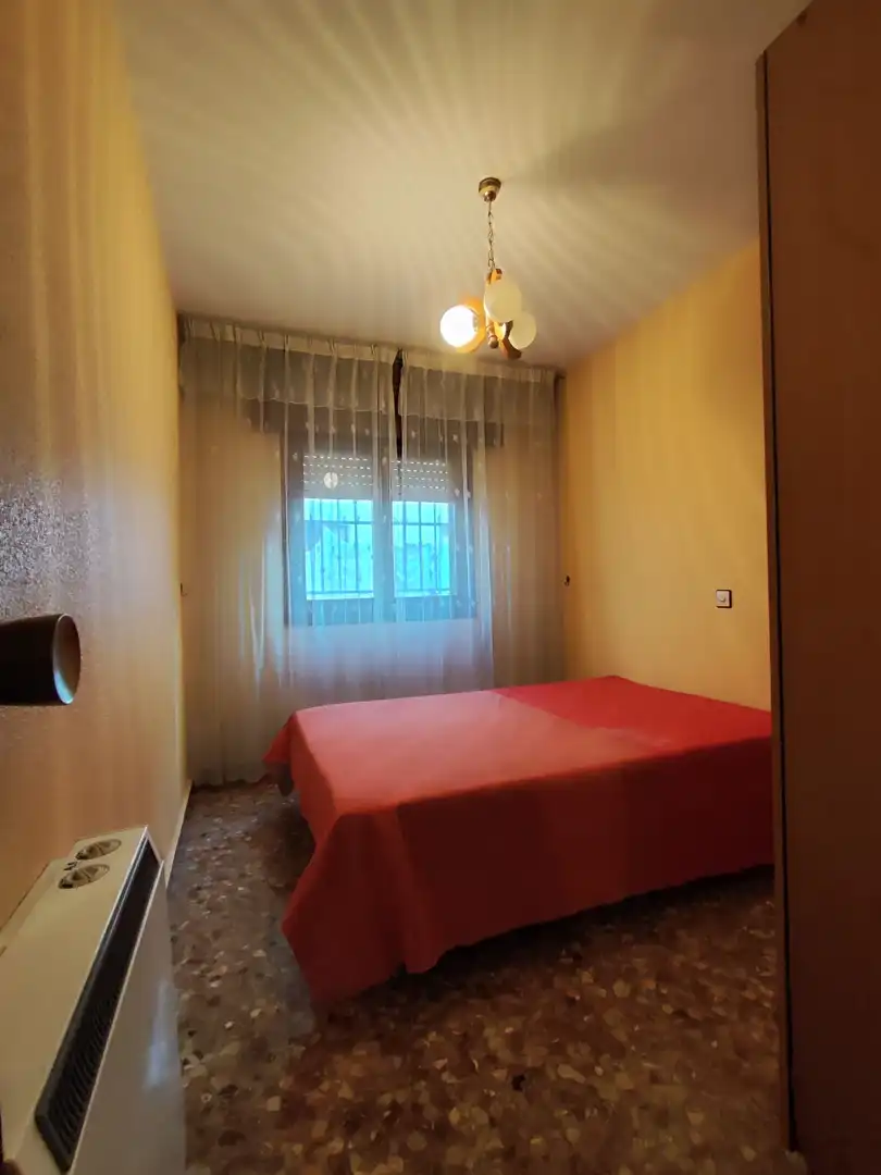 Schlafzimmer von Wohnung zum Verkauf in Corral de Almaguer mit Heizung, Terrasse und Abstellraum