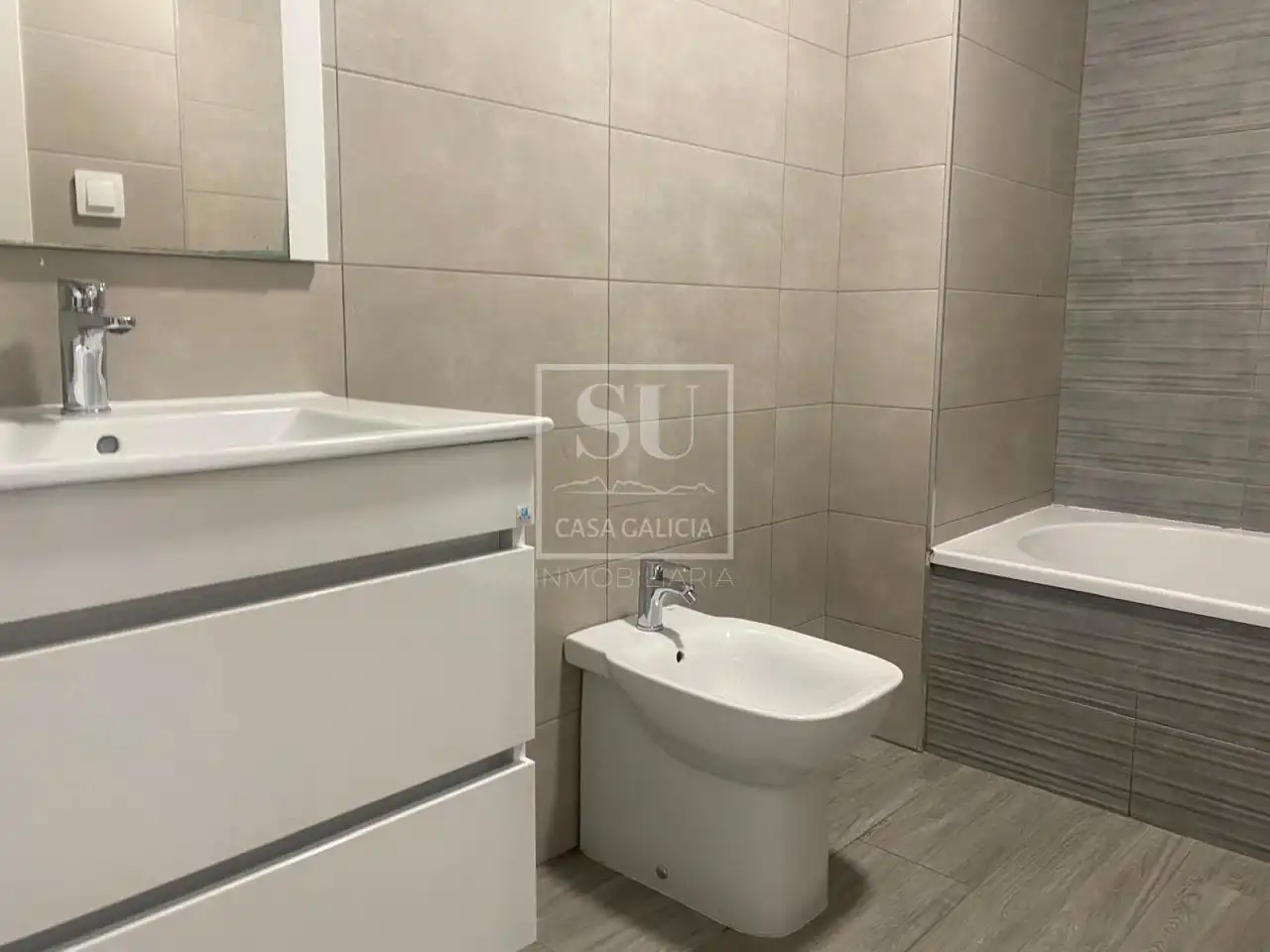 Baño de Piso de alquiler en Baiona con Calefacción, Terraza y Trastero