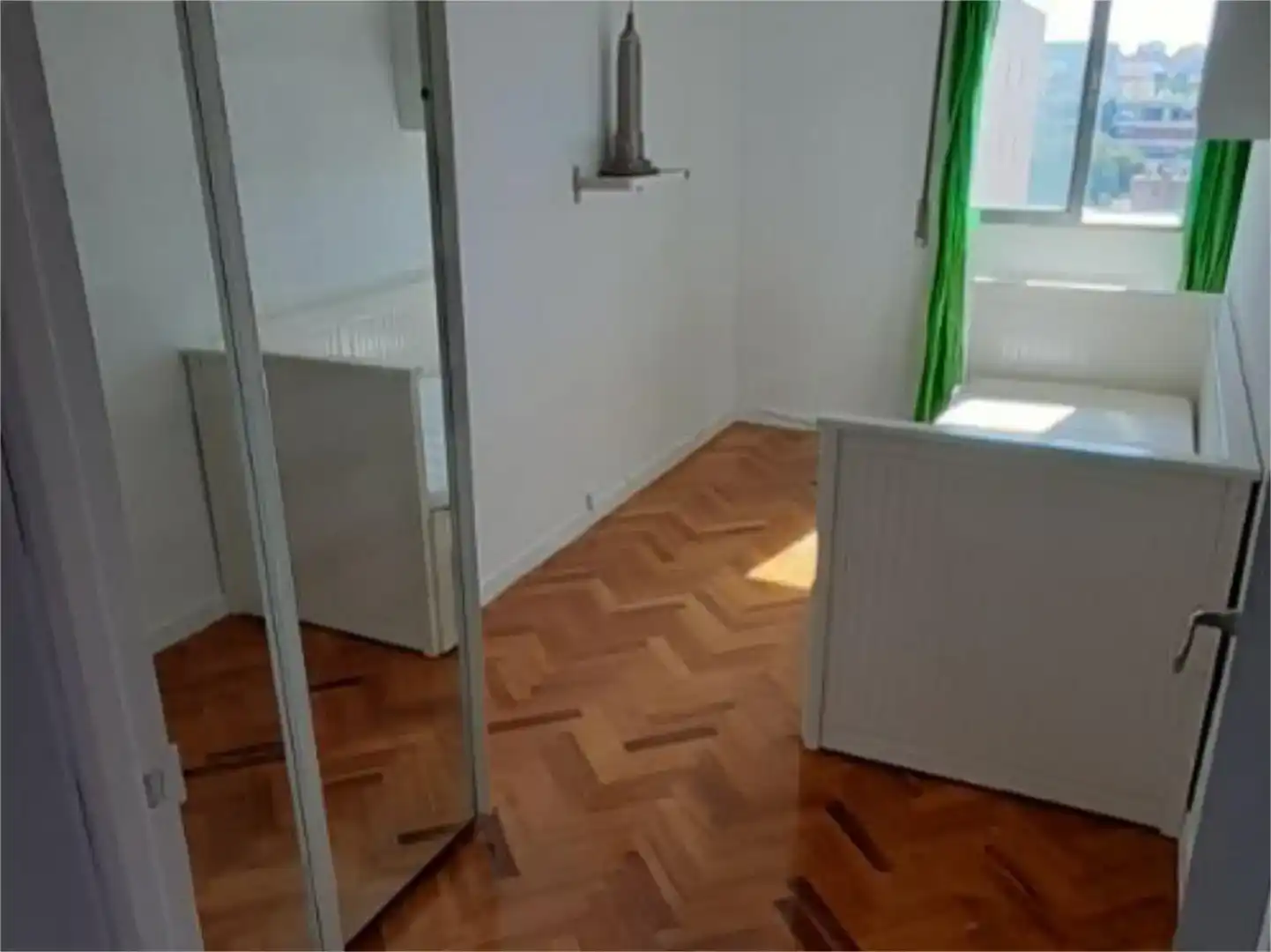 Schlafzimmer von Wohnung zur Miete in  Madrid Capital