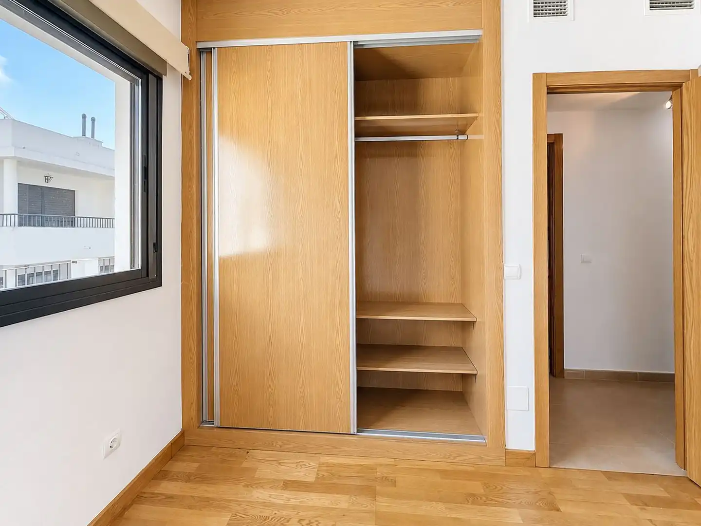 Dormitori de Apartament en venda en Mijas amb Aire condicionat, Calefacció i Jardí privat