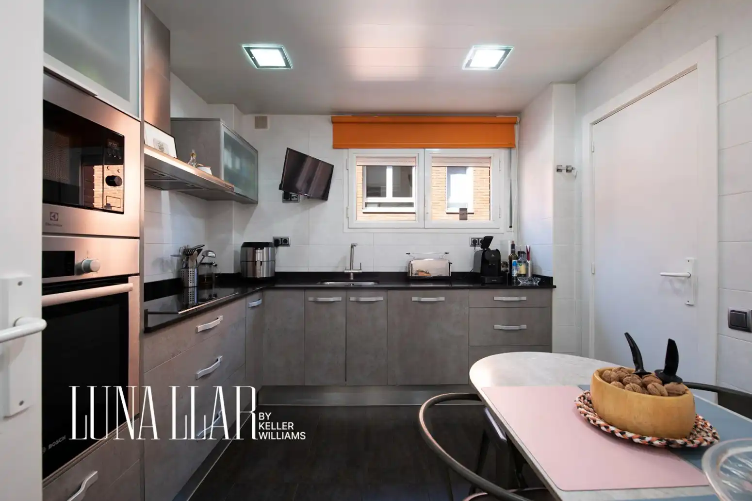 Kitchen of Detached homes for sale in Sant Joan Despí  with Heating and Parquet flooring