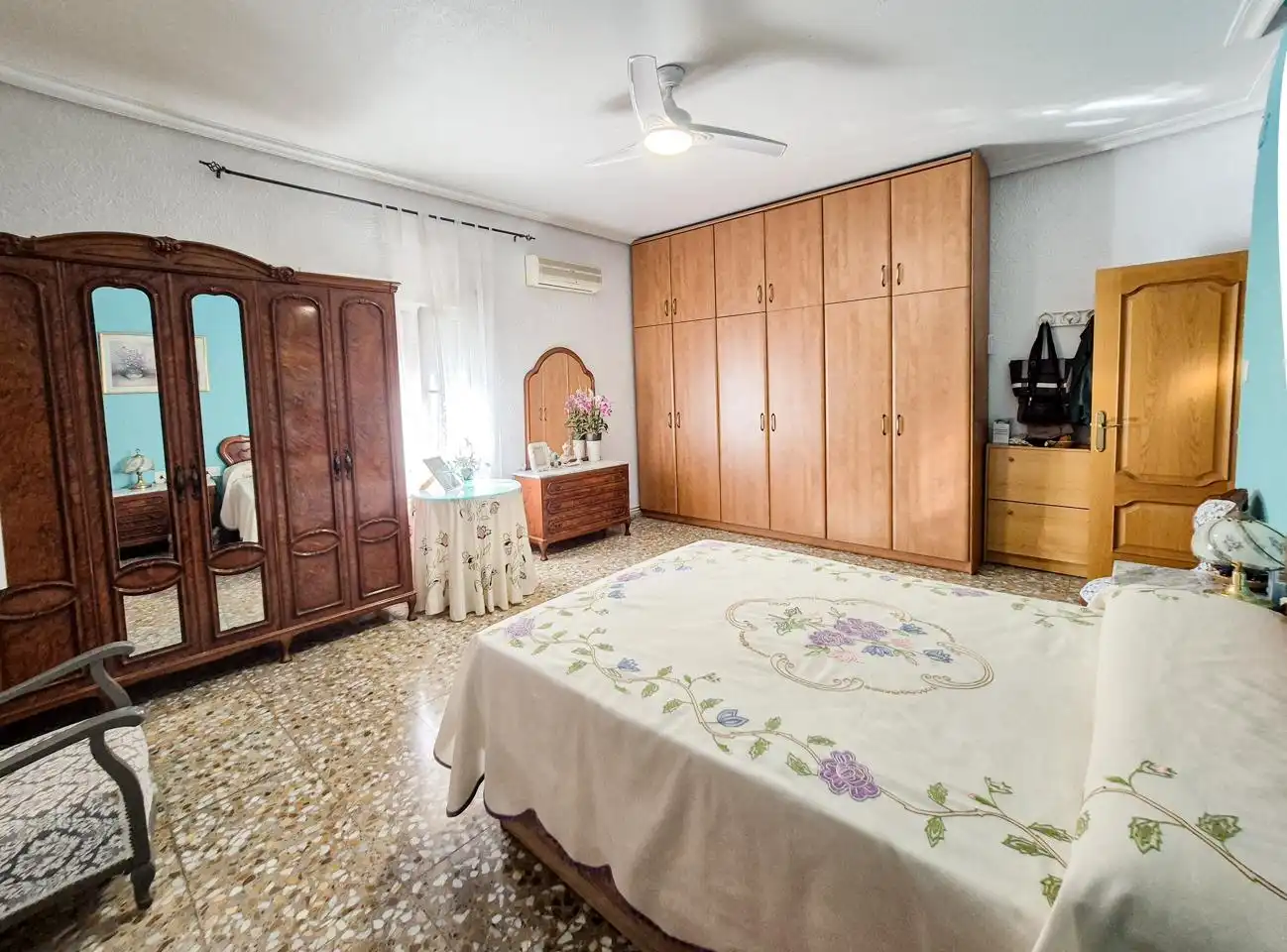 Habitación de Casa o chalet en venta en Elche / Elx con Aire acondicionado y Balcón