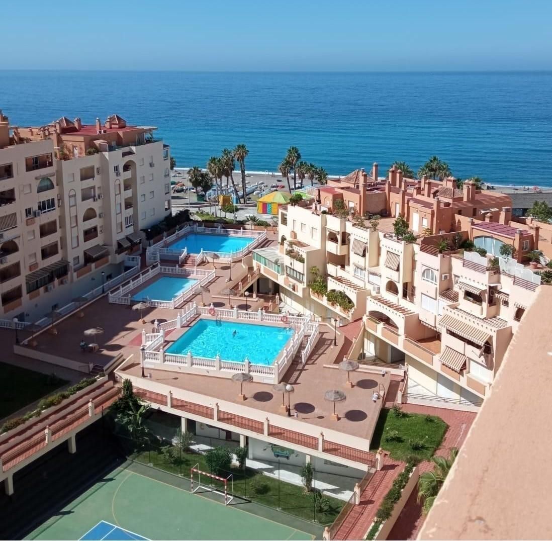 Vista exterior de Apartament en venda en Almuñécar