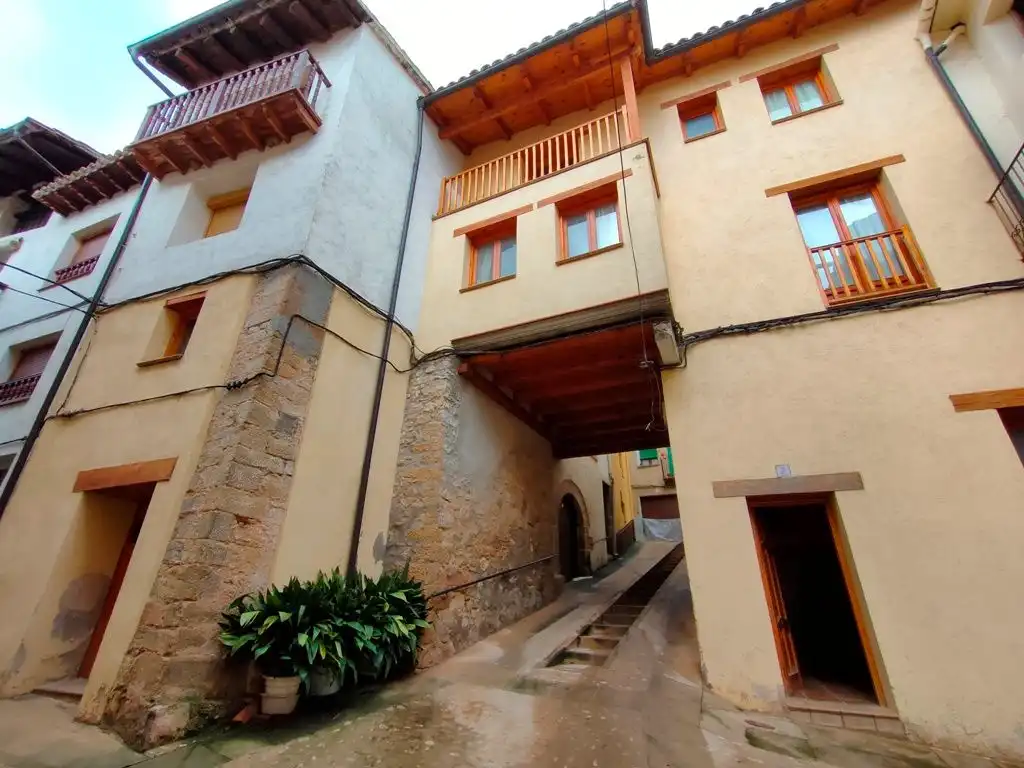 Vista exterior de Casa o chalet en venta en Fuentespalda con Calefacción, Amueblado y Horno
