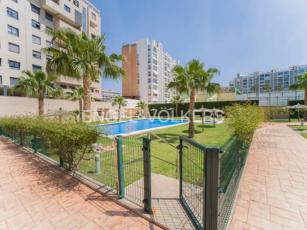 Piscina de Àtic en venda en Alicante / Alacant amb Aire condicionat, Calefacció i Terrassa