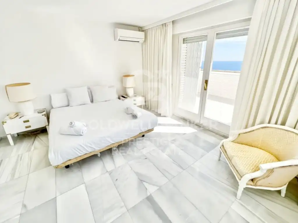 House with pool for sale in Plaza Torremoruna, imagen 4