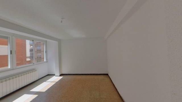 Piso en Venta en C/ Lugo en Barrio Torrero