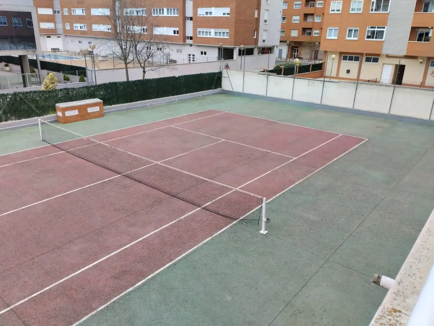 Aparcament de Pis en venda en  Logroño amb Calefacció, Parquet i Moblat