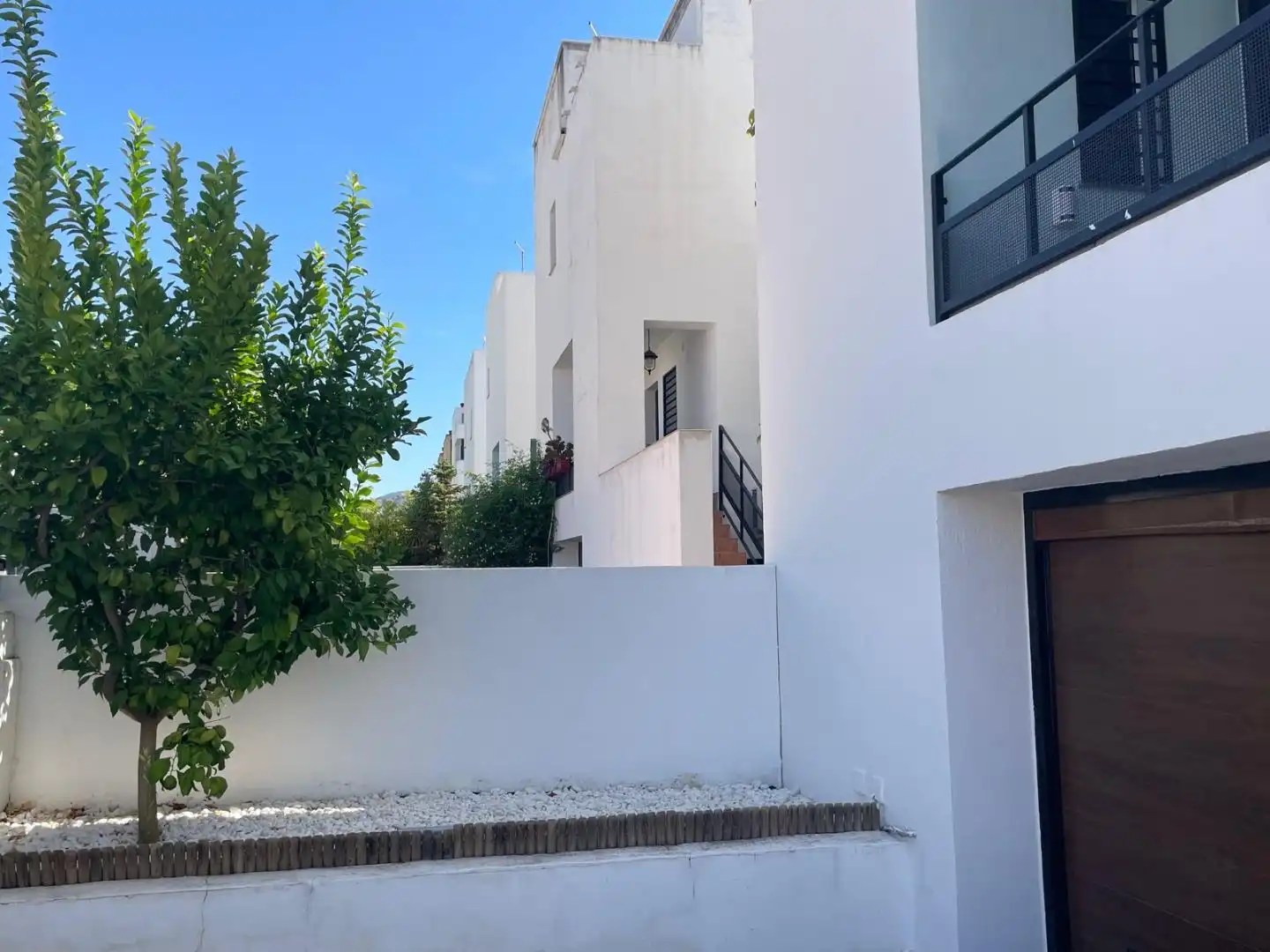 Vista exterior de Casa o xalet en venda en Albolote amb Aire condicionat, Terrassa i Piscina