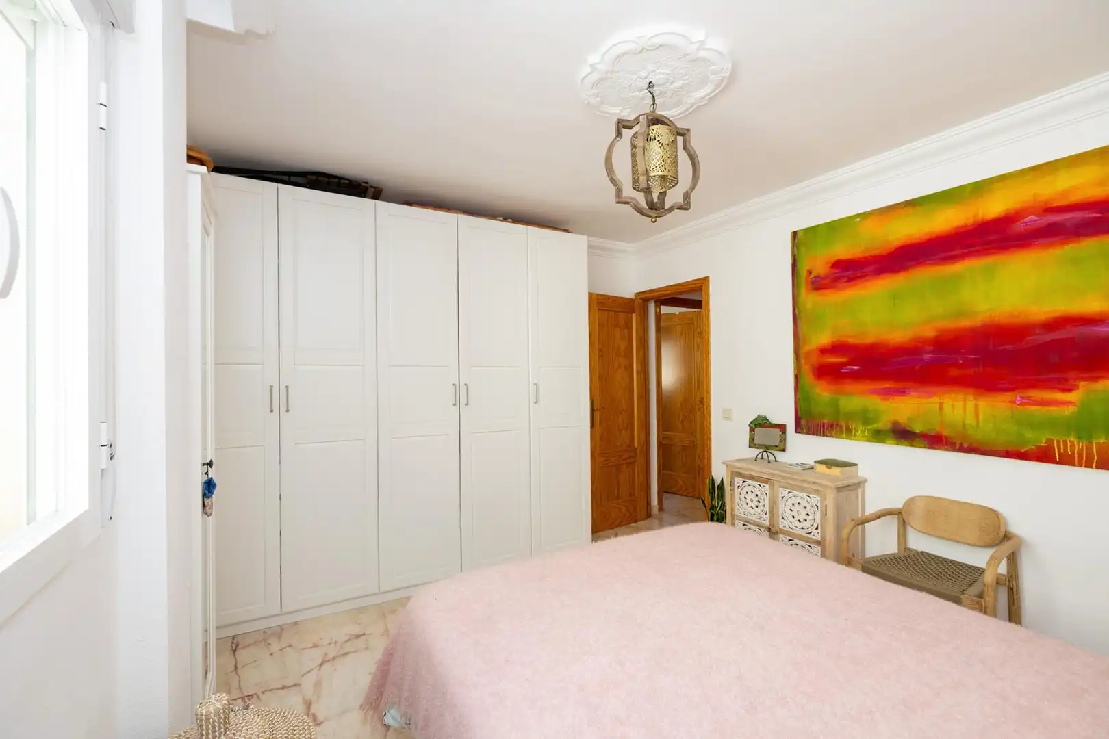 Bedroom of Apartments for sale in Granada