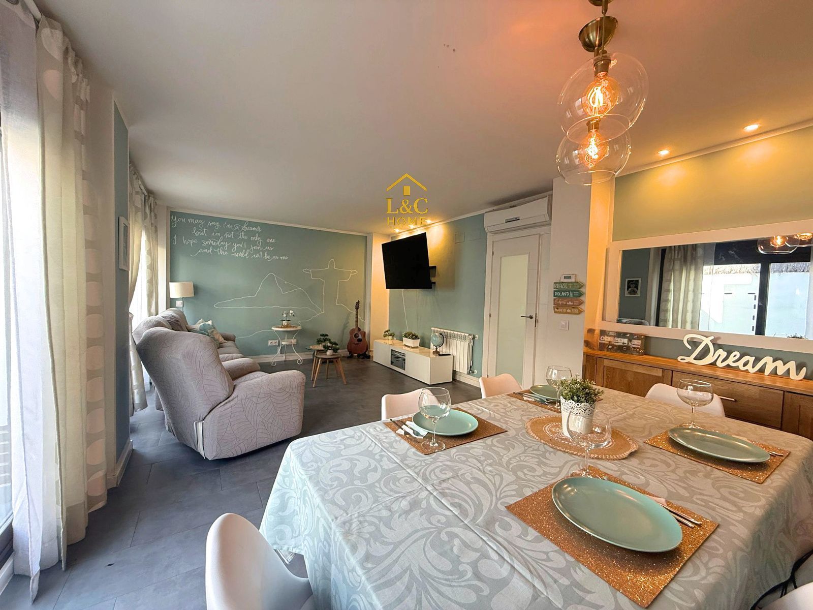 Menjador de Casa adosada en venda en Rivas-Vaciamadrid amb Aire condicionat, Calefacció i Jardí privat