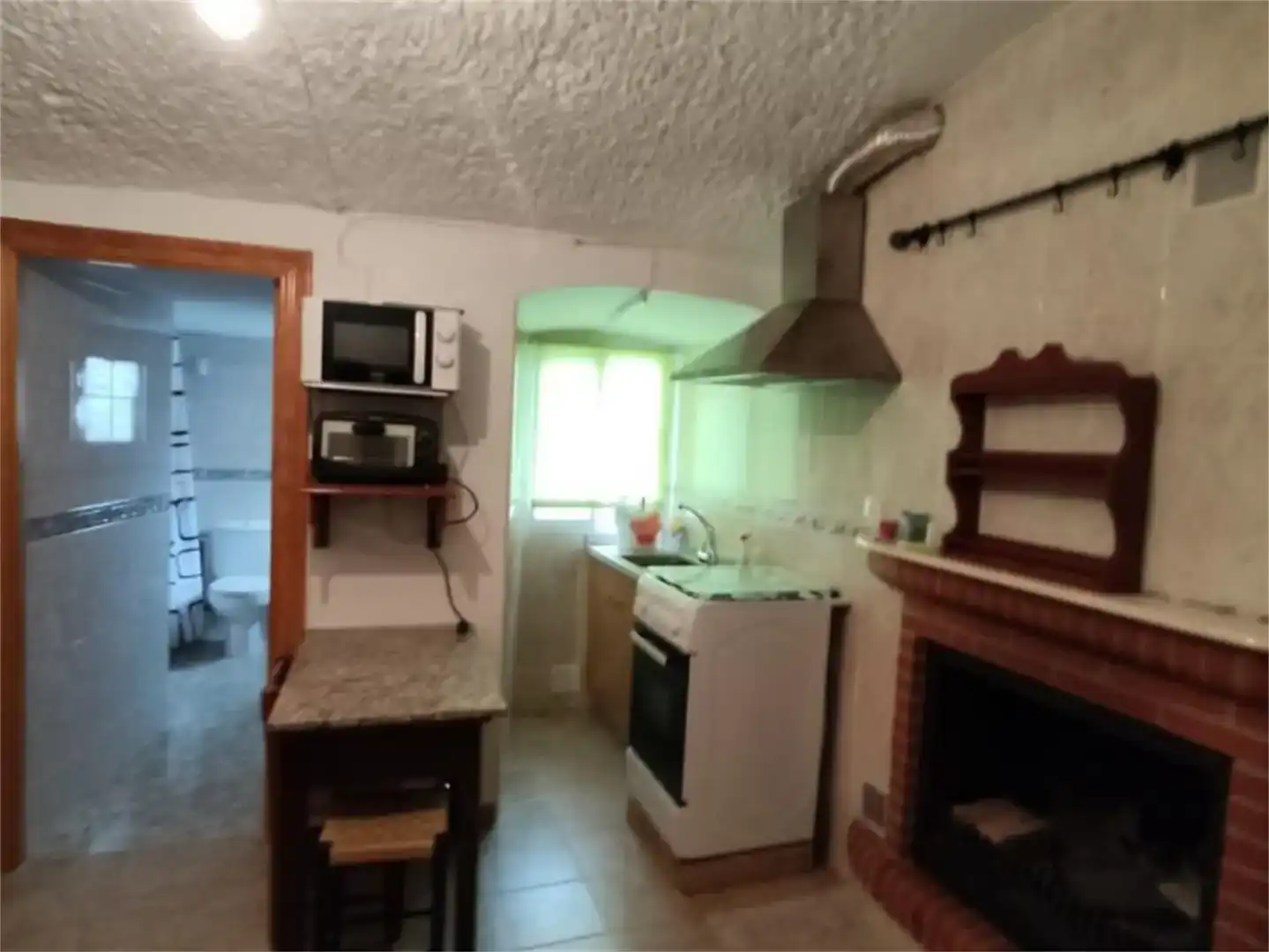 Cuina de Casa adosada en venda en Cortes y Graena amb Traster, Moblat i Forn