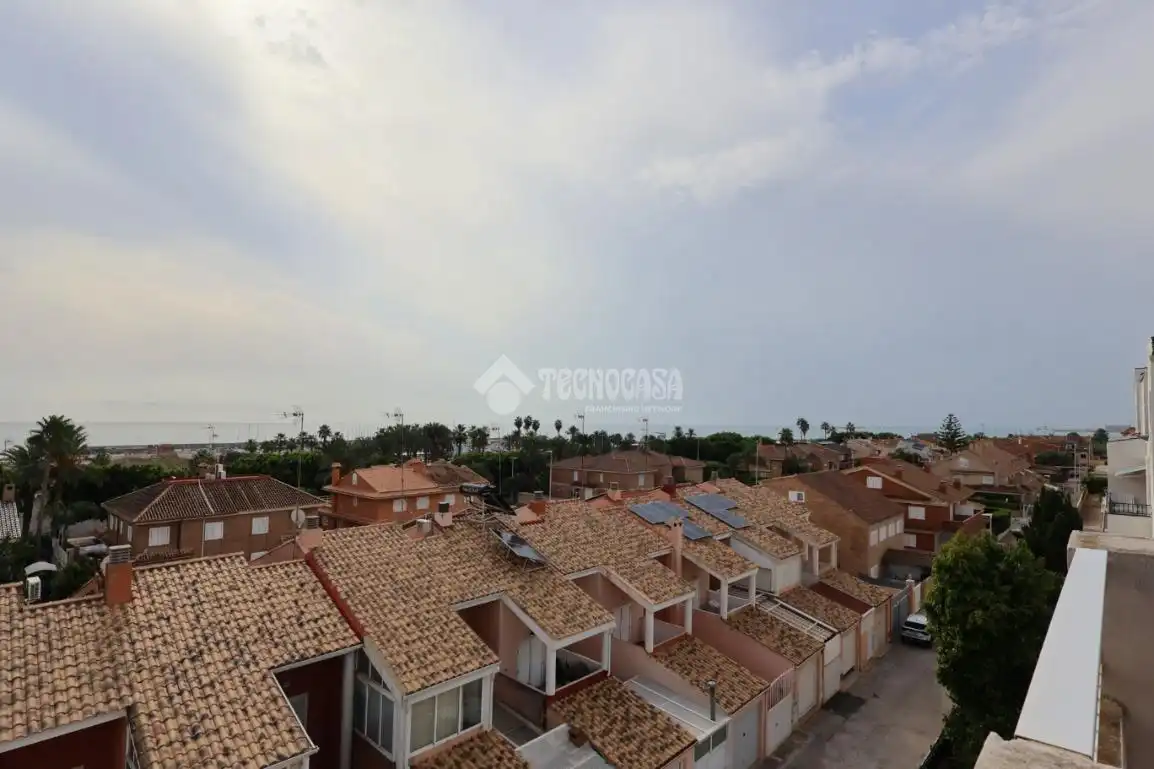 Exterior view of Flat for sale in Canet d'En Berenguer  with Air Conditioner, Terrace and Storage room