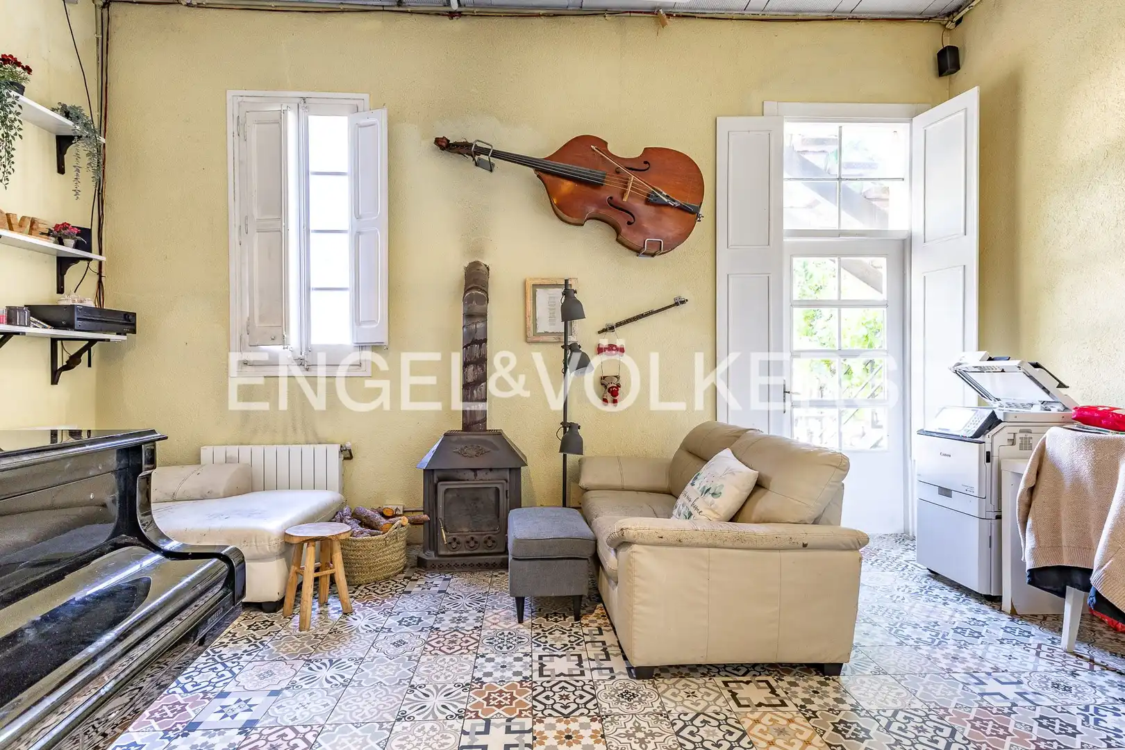 Living room of Houses for rent in El Masnou  with Air Conditioner, Heating and Furnished