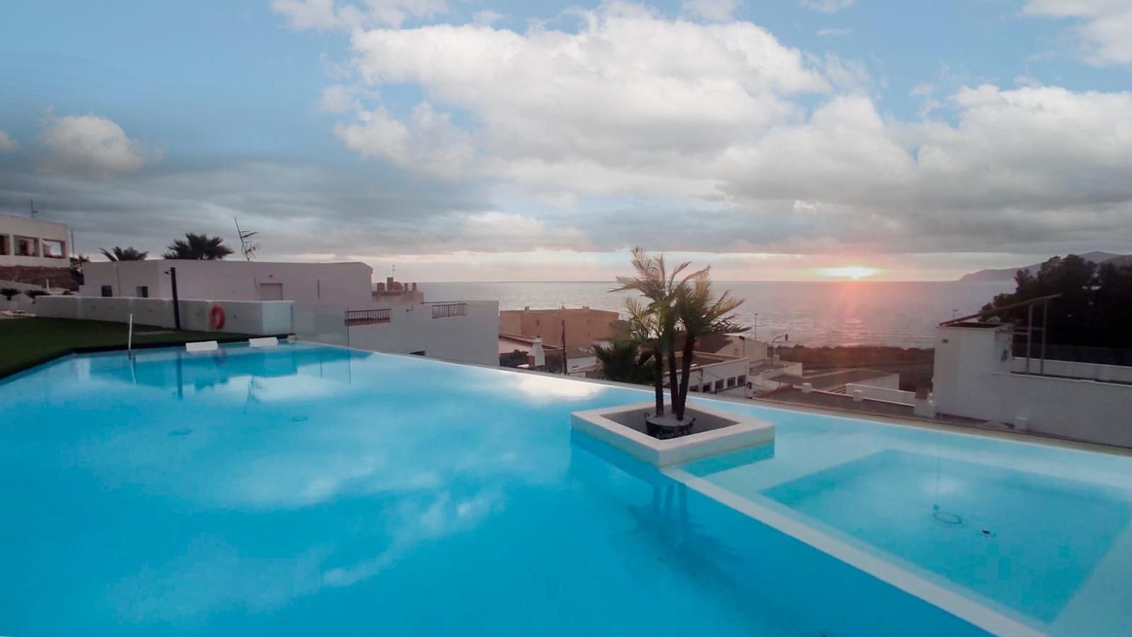 Swimming pool of Flat for sale in Sorvilán  with Air Conditioner, Terrace and Storage room