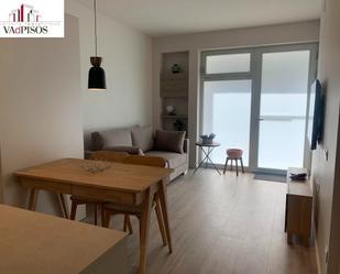 Sala d'estar de Estudi de lloguer en  Barcelona Capital amb Moblat