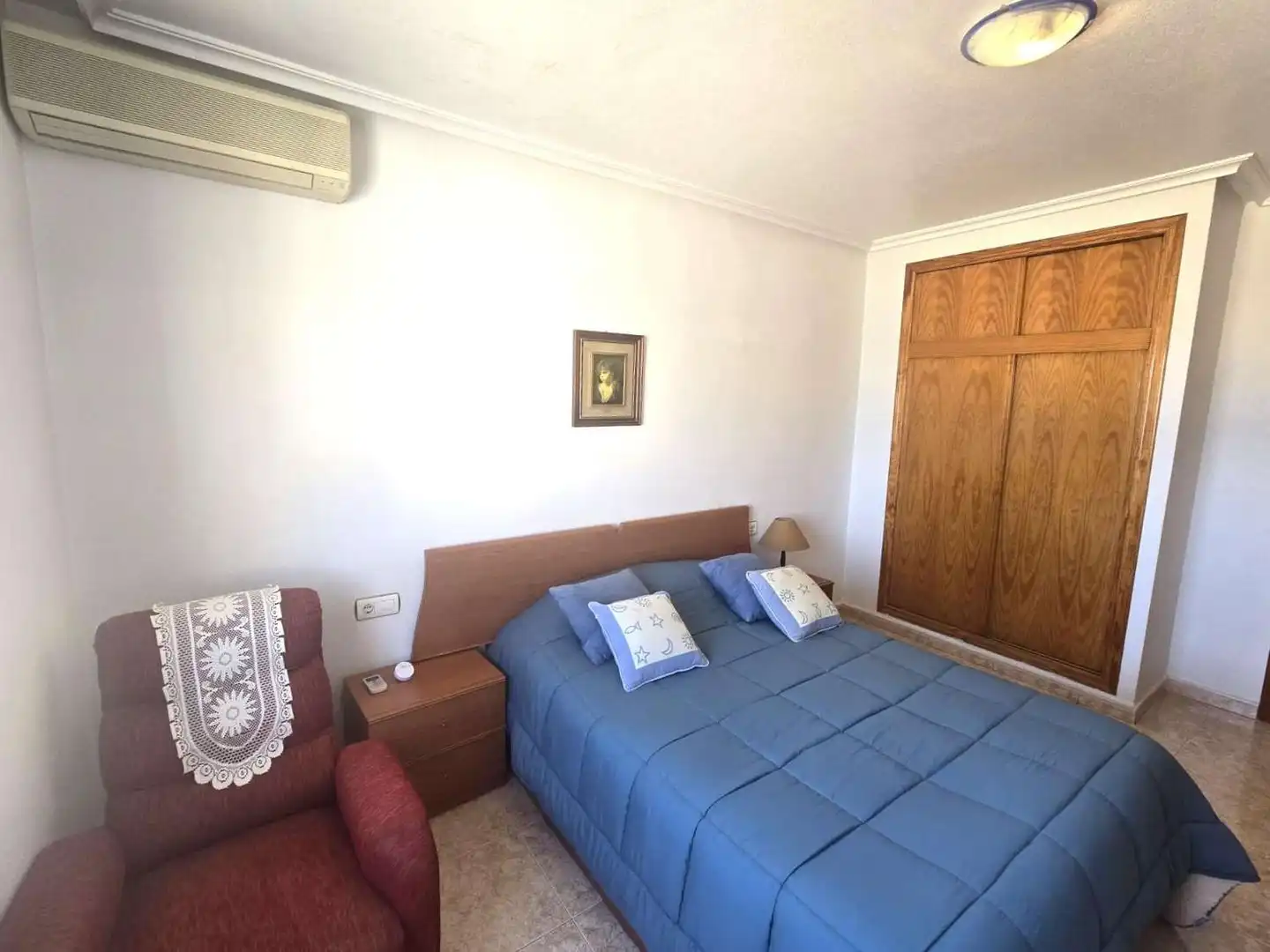 Habitación de Apartamento en venta en Torrevieja con Aire acondicionado, Calefacción y Terraza
