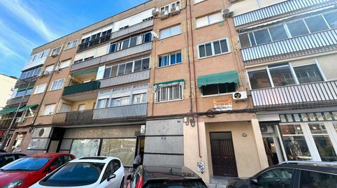 Foto 2 de Piso en venta en Reyes, Madrid