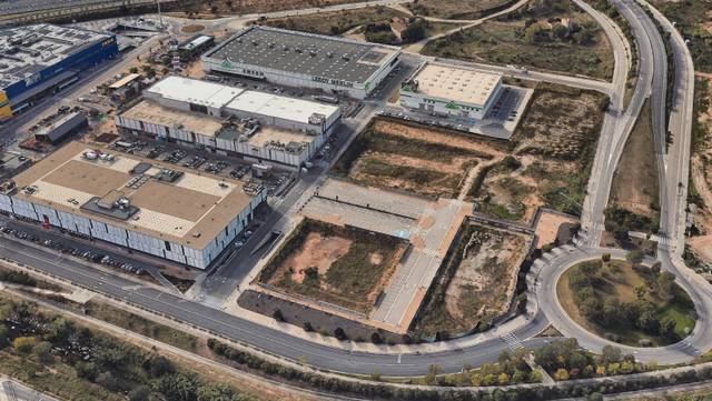 Local comercial en Alquiler en Carrer de Can Borrell, 55 en Campoamor