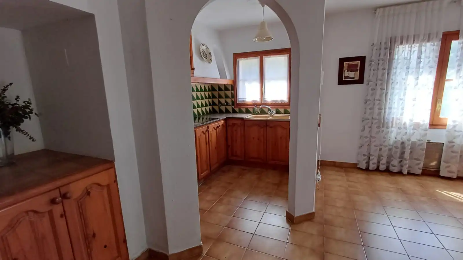 Cuina de Casa adosada en venda en Roda de Berà amb Jardí privat i Alarma