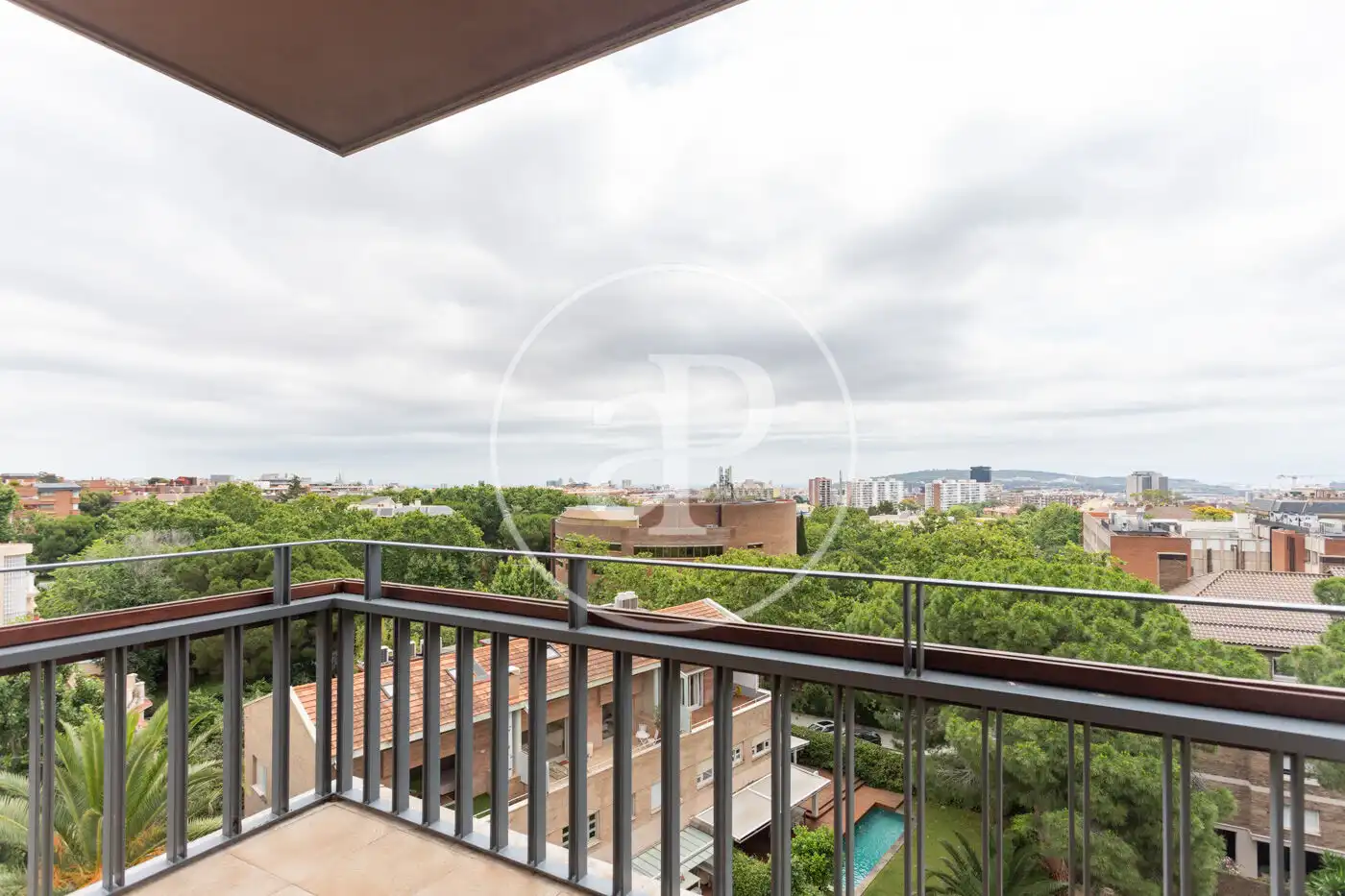Terraza de Piso de alquiler en Barcelona con Aire acondicionado, Calefacción y Jardín privado