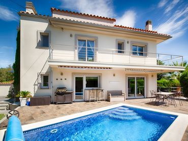 Casa amb piscina en venda a Cap Ras - Creus - Falconera