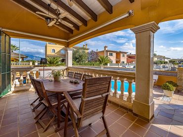 Chalet con piscina en venta en Sa Cabaneta