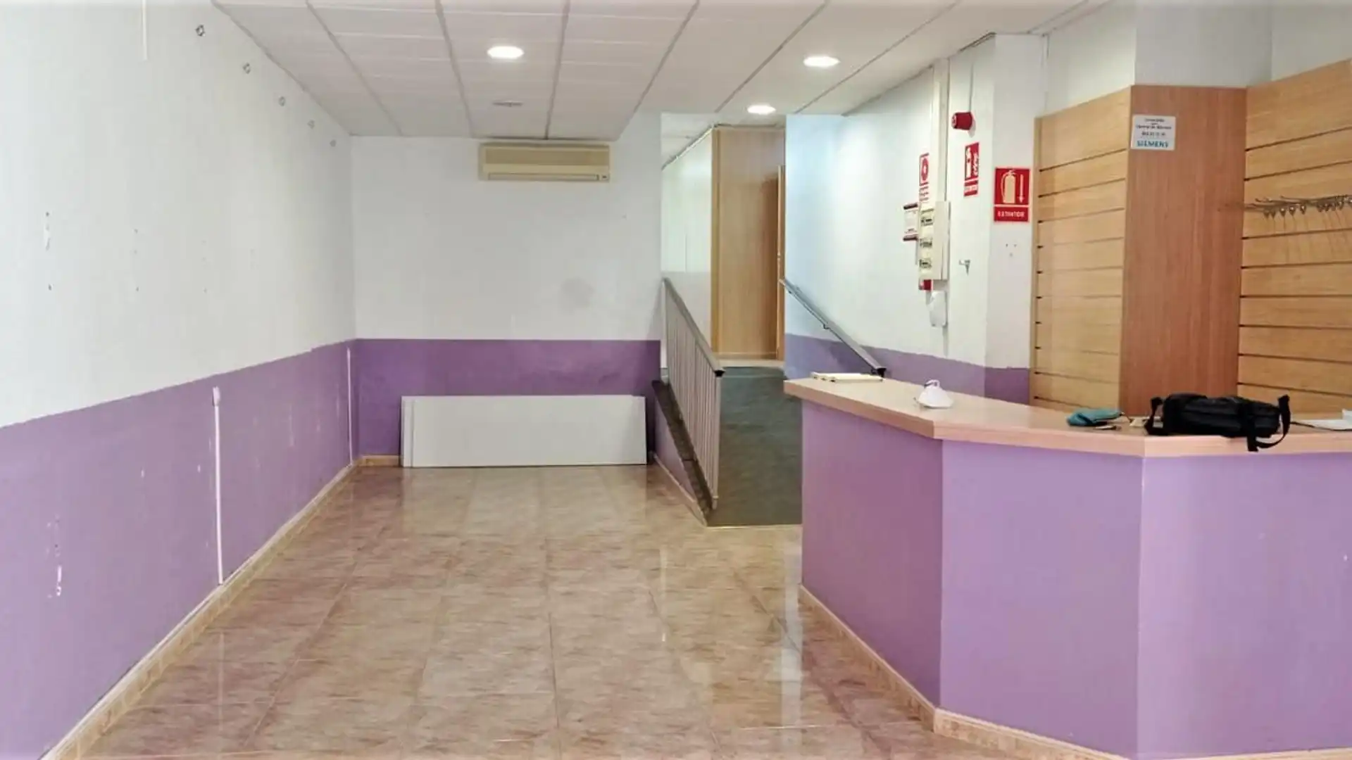 Premises for sale in Elche / Elx  with Air Conditioner