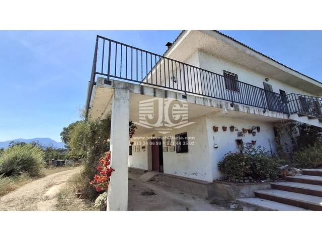 Casa-chalet en Alquiler en Poligono SANT BERNABE en Jesús - Els Reguers