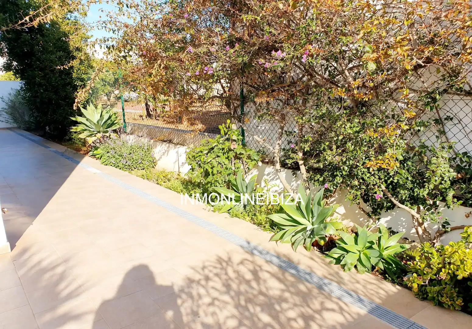 Außenansicht von Wohnung zur Miete in Sant Antoni de Portmany mit Klimaanlage, Terrasse und Abstellraum
