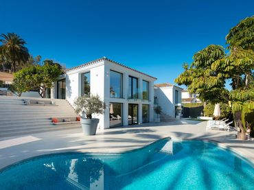 Casa amb piscina en venda a Nueva Andalucía