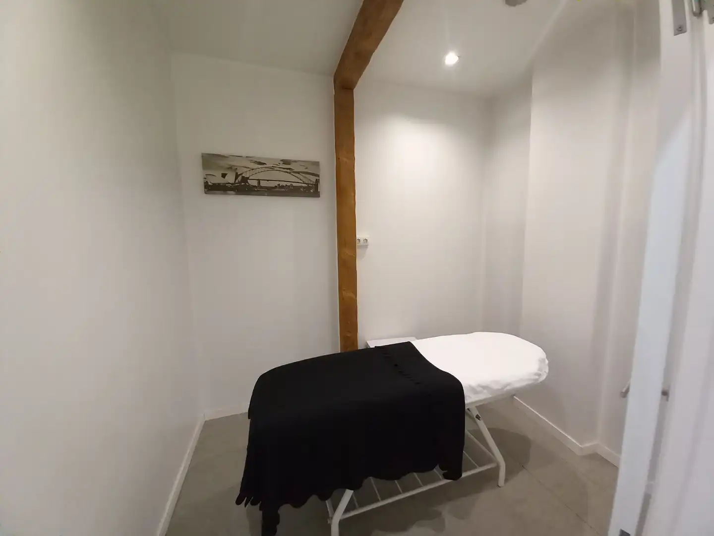 Schlafzimmer von Geschaftsraum zur Miete in Ribeira mit Klimaanlage, Heizung und Möbliert