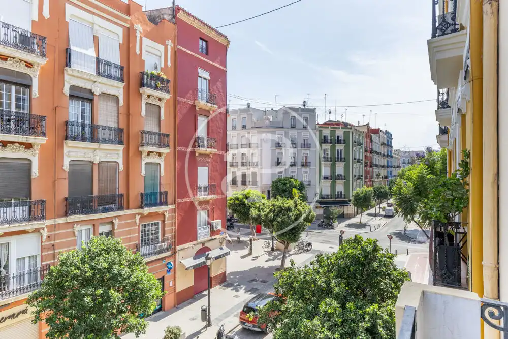 Exterior view of Flat for rent in Valencia  with Air Conditioner, Heating and Furnished