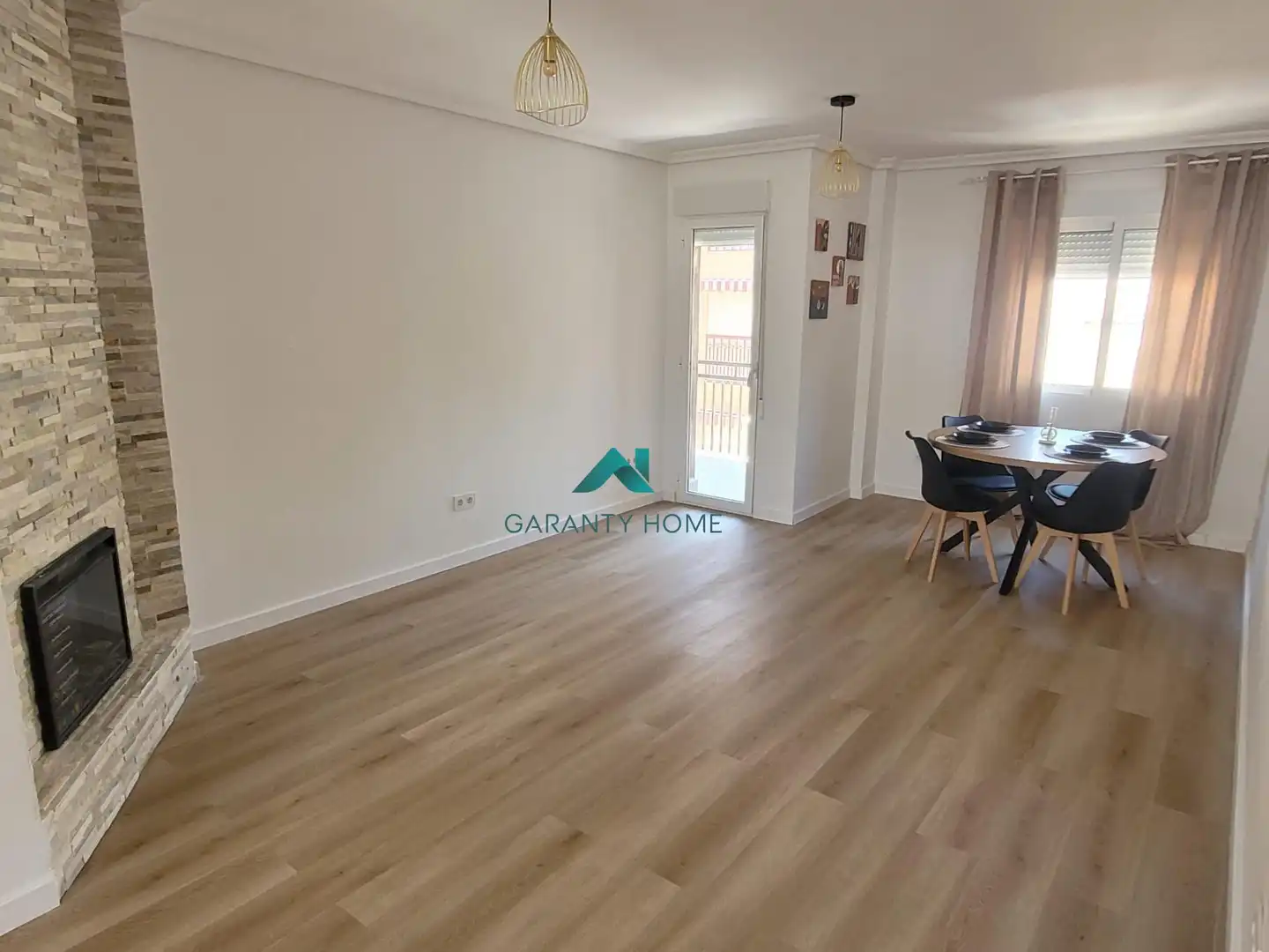Piso con terraza en venta en Martos
