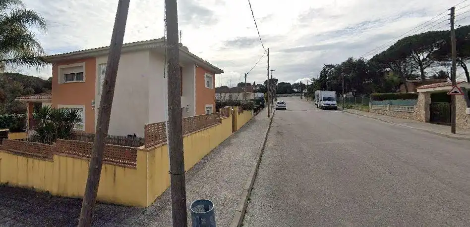 House with pool for sale in Avenida Del Bosc 64, imagen 3