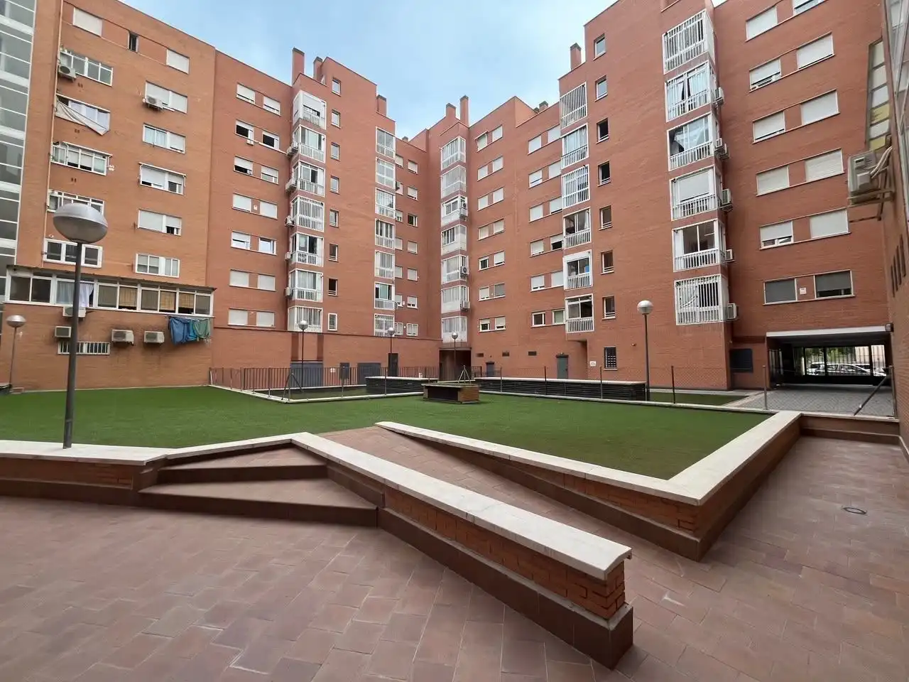 Appartamento con giardino in vendita a SUECIA 25