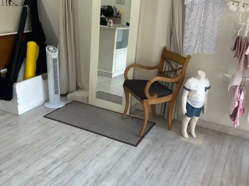 Business premises for transfer in Juan de la cierva 16, imagen 6