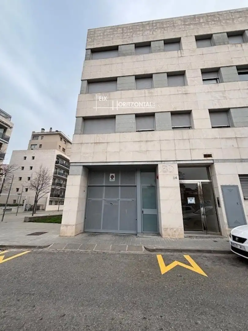 Exterior view of Garage for sale in Sabadell