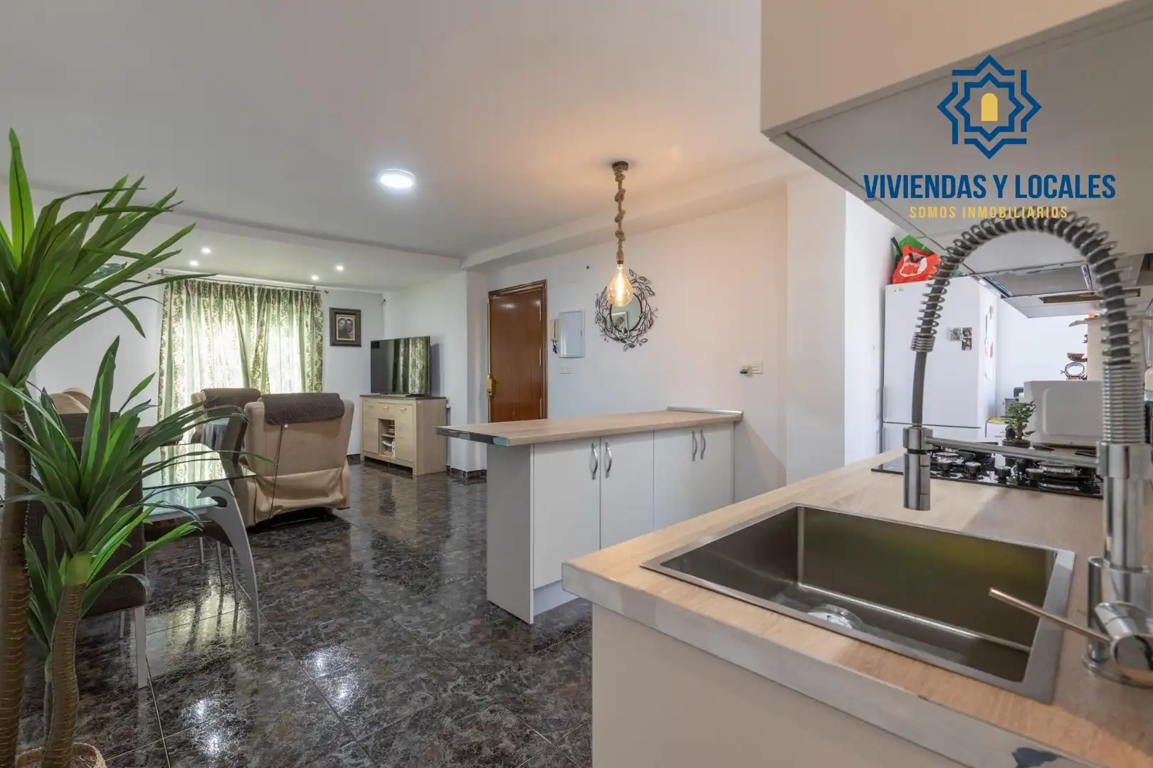 Cocina de Piso en venta en Granada con Aire acondicionado, Terraza y Balcón